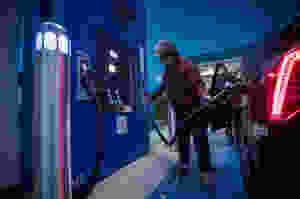 Photo of A customer fills a car with hydrogen at a TrueZero fueling station in Mill Valley, California. Samso Insights