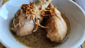 How to Cook Hakka Confinement Chicken by Jackie M