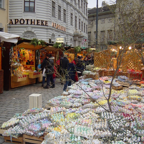 Easter Eggs sold at the Viennese Markets, photo: Veronica Lind