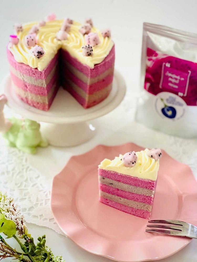 Thumbnail: Cakes made with My Blue Tea Red Dragonfruit powder gives beautiful flavours and colour