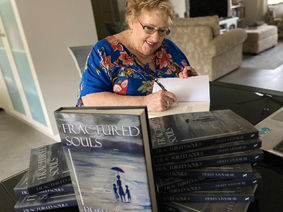 Looking Out for a Good Story with Desley Polmear