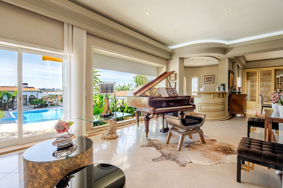 Luxurious, Peaceful Living Just Outside Porto