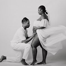 Séance photos maternité en studio à Québec