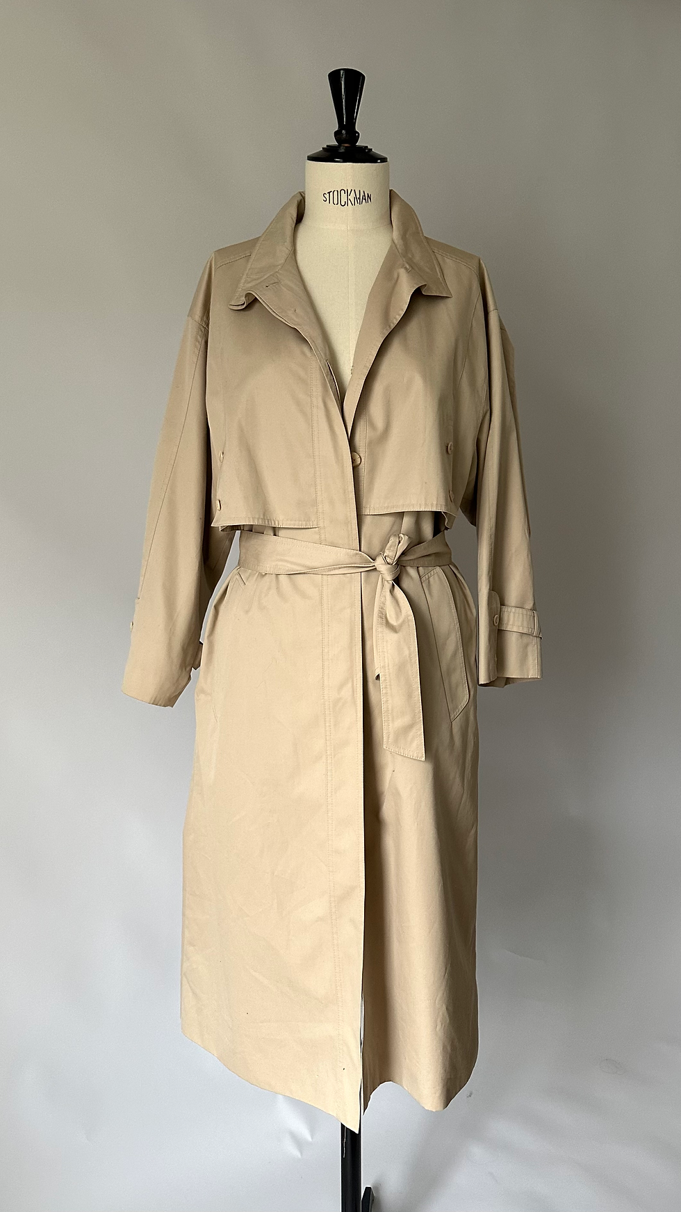 Thumbnail: Beige Trench Coat (M,L)