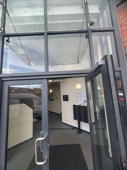 aluminium door repairs