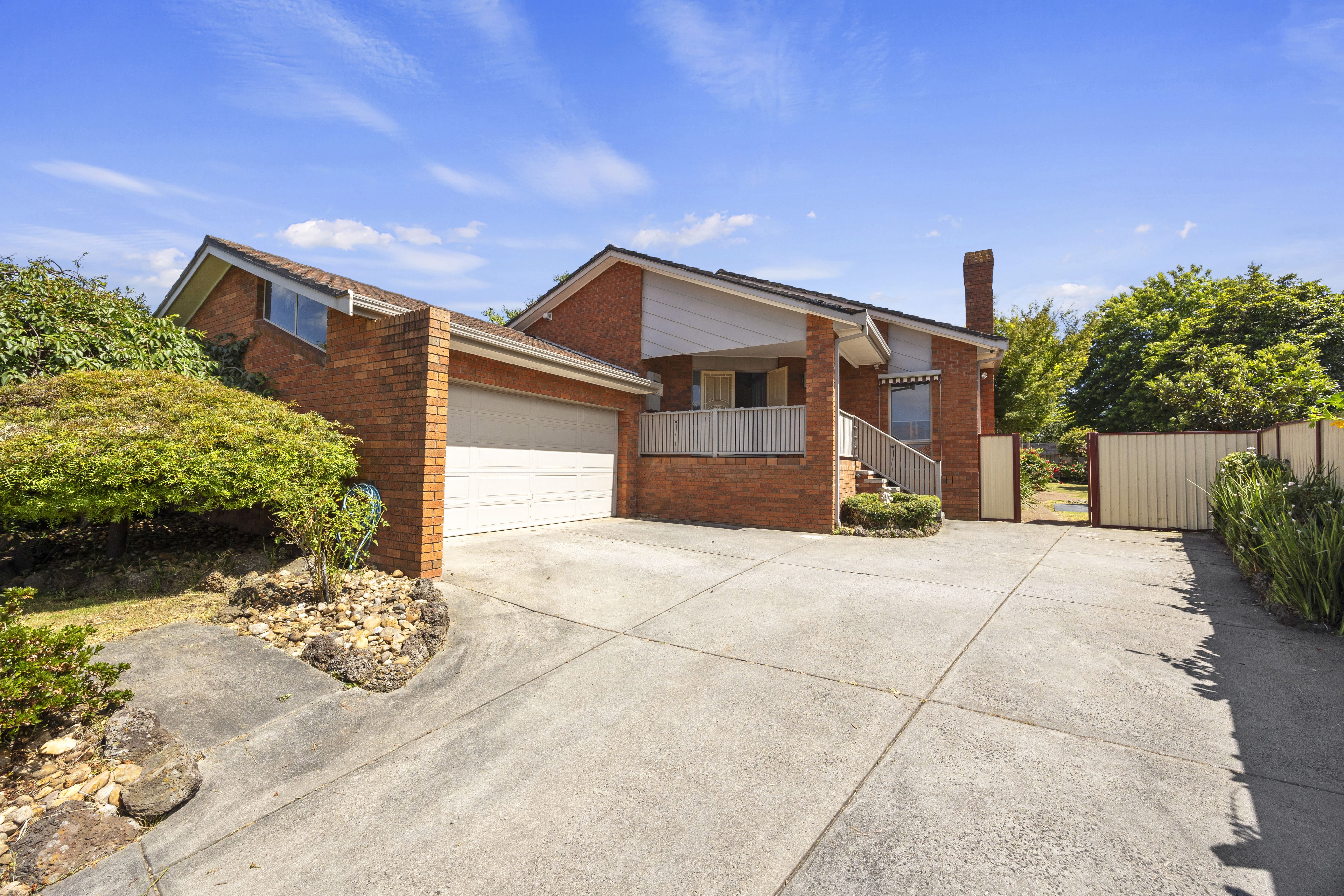 8 Enfield Close, Endeavour Hills, Vic 3802, Endeavour Hills - Thumbnail 3