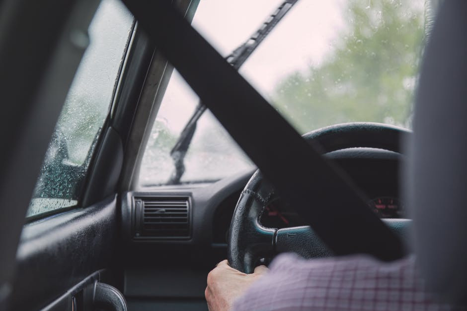 seniors driving - grand senior living