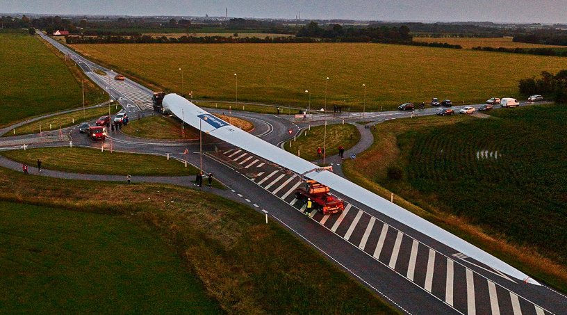 Trucks transporting a large turbine blade
