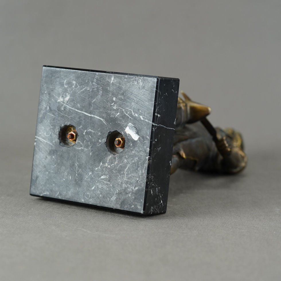 Miniatura: WILHELM ALBERMAN RZEŹBA KOWAL Z SOLINGEN ANTYK XIX w.