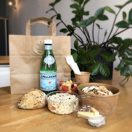 Traiteur, restaurant, Tours, 37, Indre-et-Loire, cocktail, plateau repas, buffet, repas mariage, traiteur mariage, traiteur séminaire, traiteur événement, manger à Tours, Taste restaurant, Taste traiteur, Restaurant Tours centre. Produits frais. Plat du moment. Livraison à domicile.