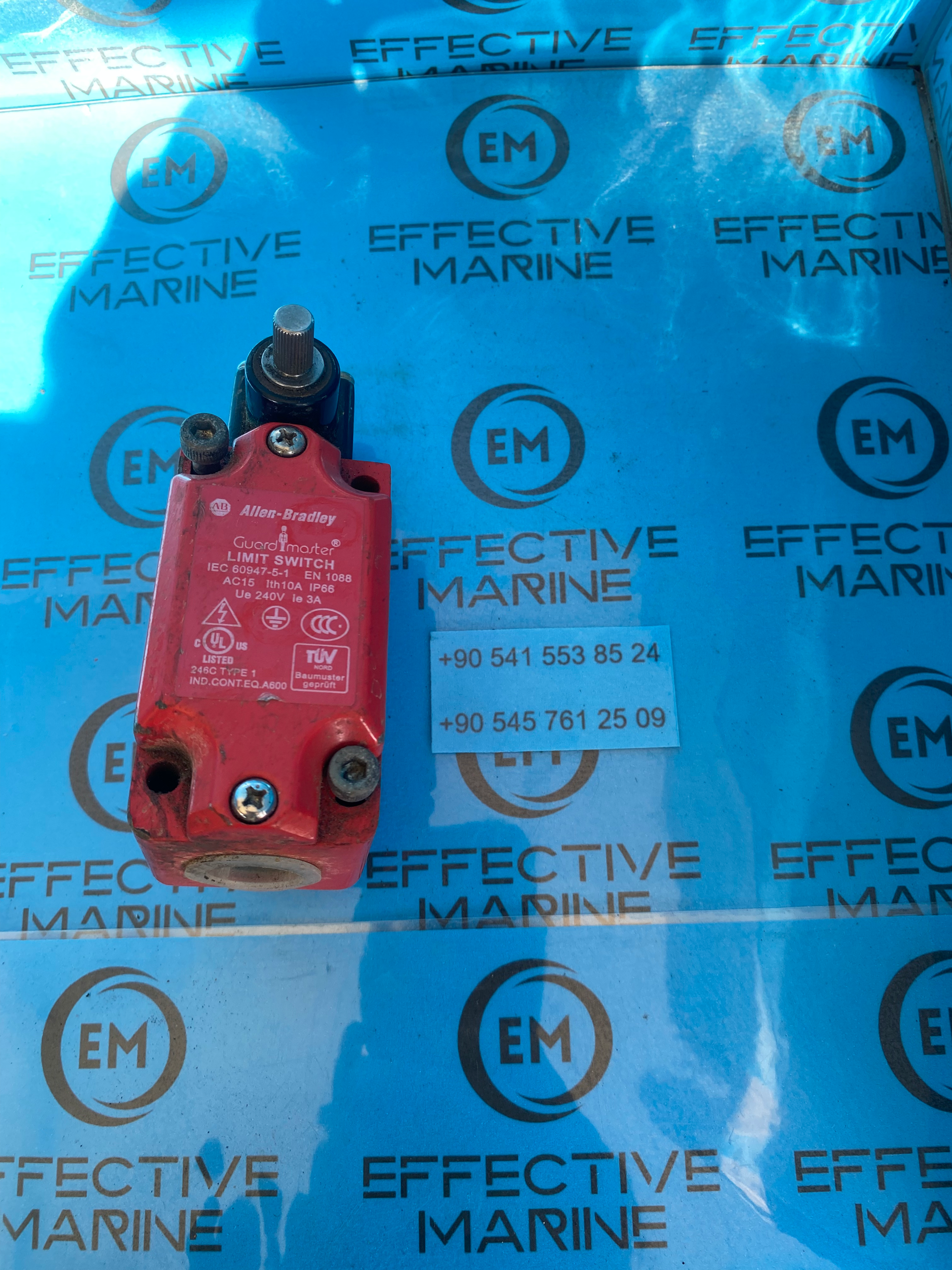 Allen Bradley 60947-5-1 Safety Interlock Switch 9650
