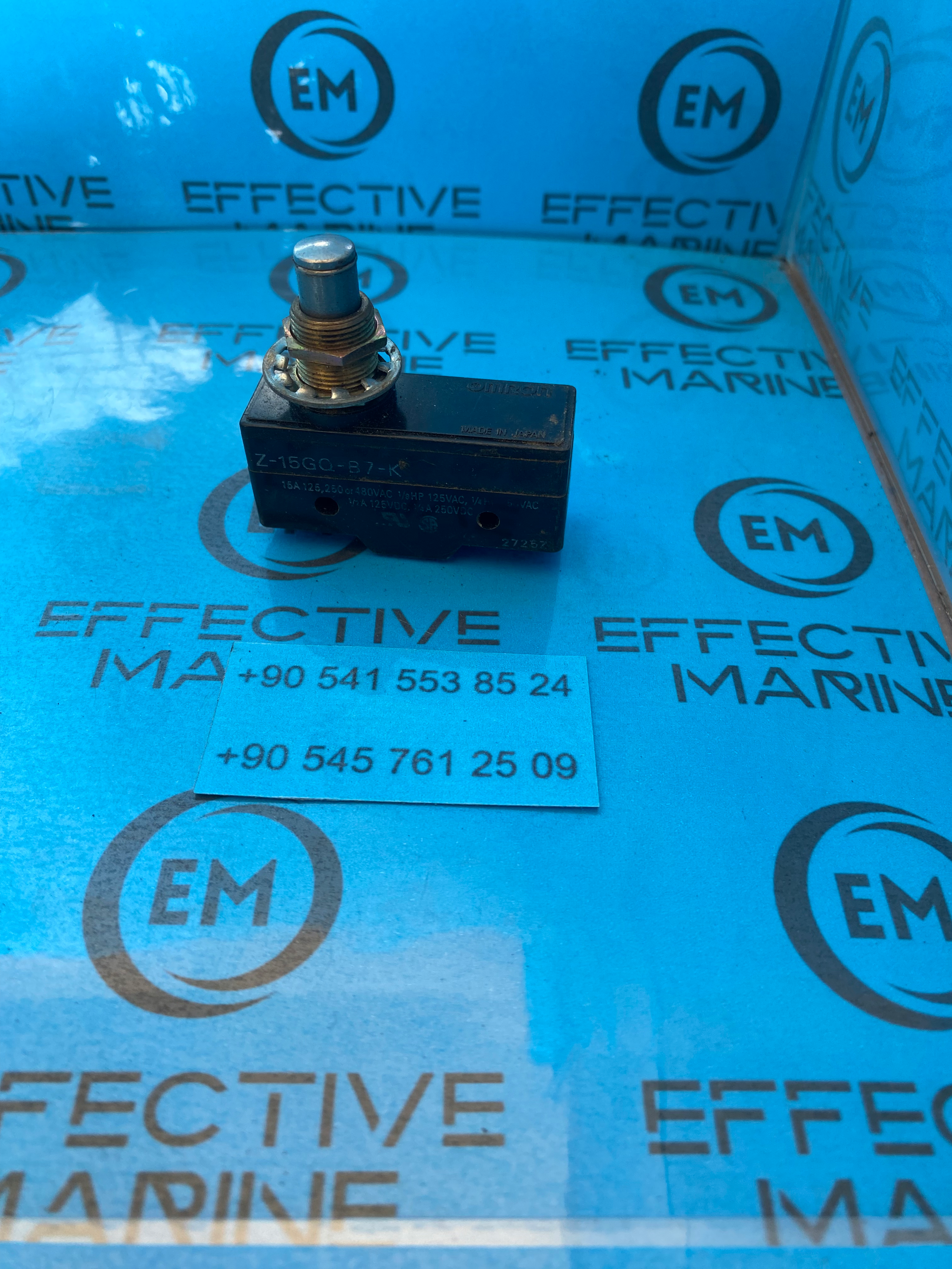 Omron Automation Z-15GQ-B7-K IP00 Snap Action Limit Switch, Plunger, Thermosetti