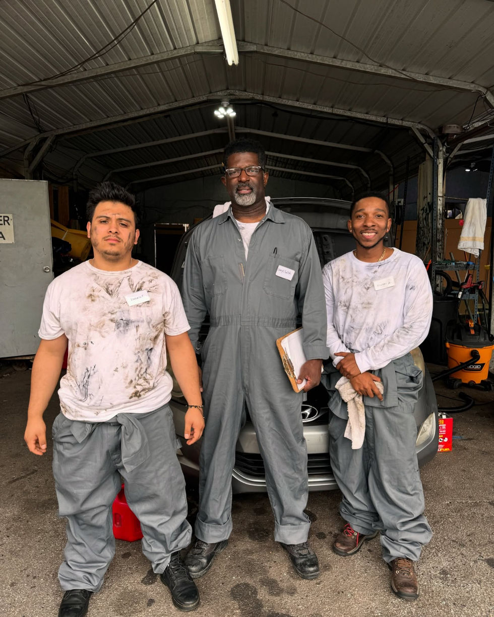 Mechanic team in the film