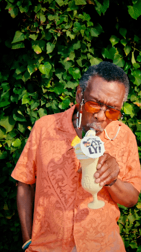 Close Up 2_Malibu x Oatly_Clean (9-16).2024-07-22 23_48_55.gif