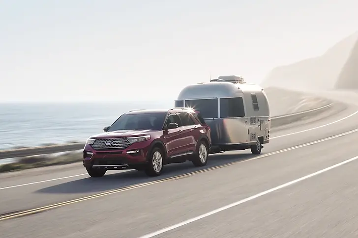 FRDNSUVP0059D_Explorer_TRAILER-HYBRID_01a_RGB_Social.webp