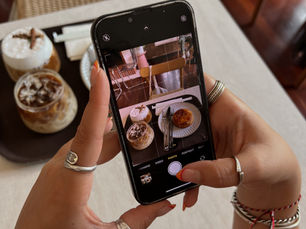 Artificial intelligence tools supporting social media strategy