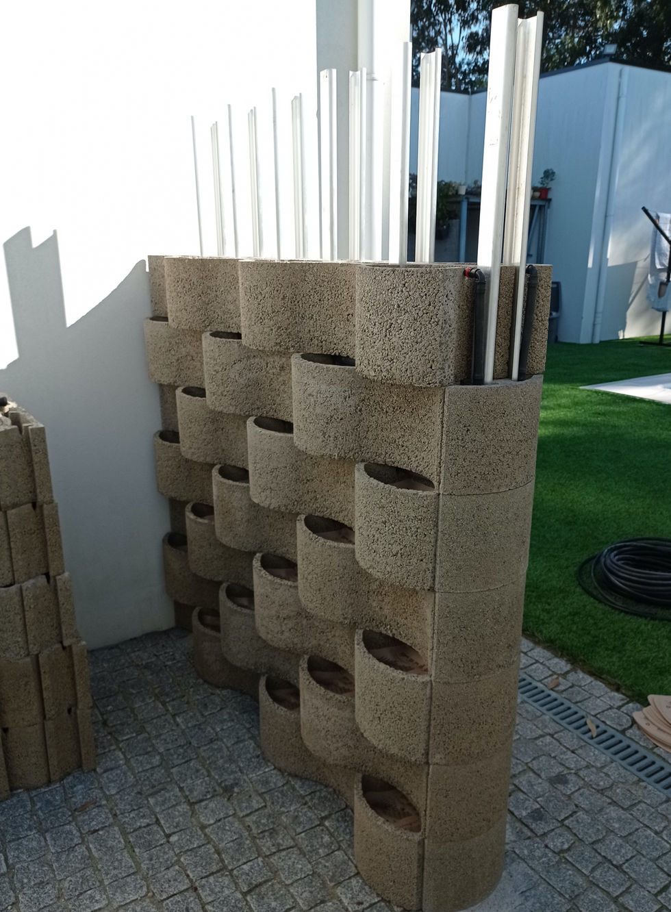 Jardins verticais naturais |  blocos de argila expandida | hortas verticais | Vertical garden | Natural vertical Garden | Expanded Clay | BLOOMWALL