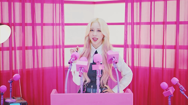 [MV] 우주소녀 쪼꼬미(CHOCOME) - 슈퍼 그럼요(Super Yuppers).mp4_20220328_161649.198.png