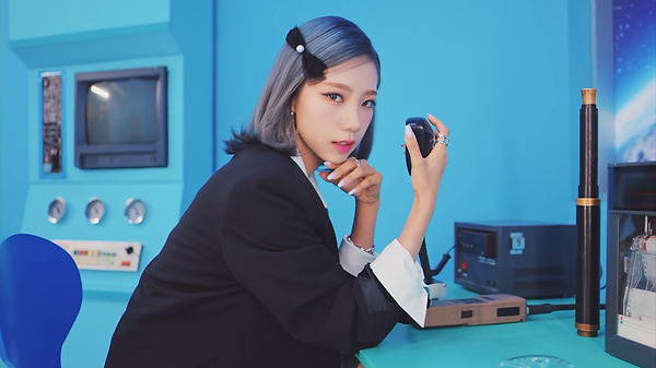 [MV] 우주소녀 쪼꼬미(CHOCOME) - 슈퍼 그럼요(Super Yuppers).mp4_20220328_161932.975.png