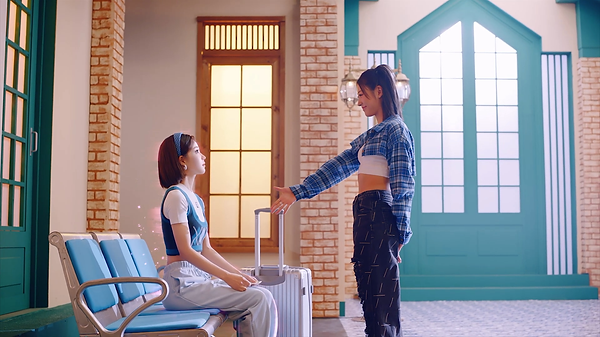 YuA (한유아) - I Like That MV (Full Ver.).mp4_20220530_133806.297.png