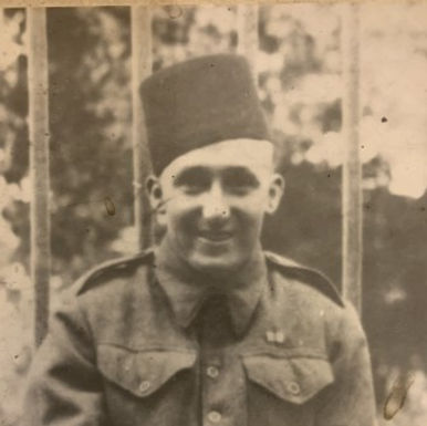 Decamps, Private Leonard Ernest