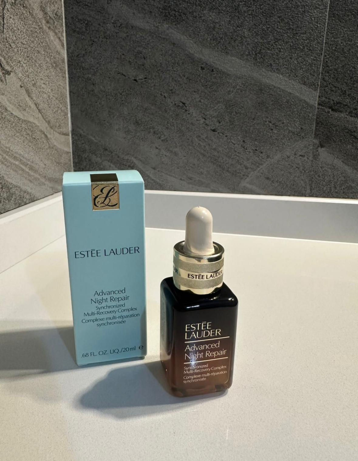 ESTEE LAUDER GECE SERUMU