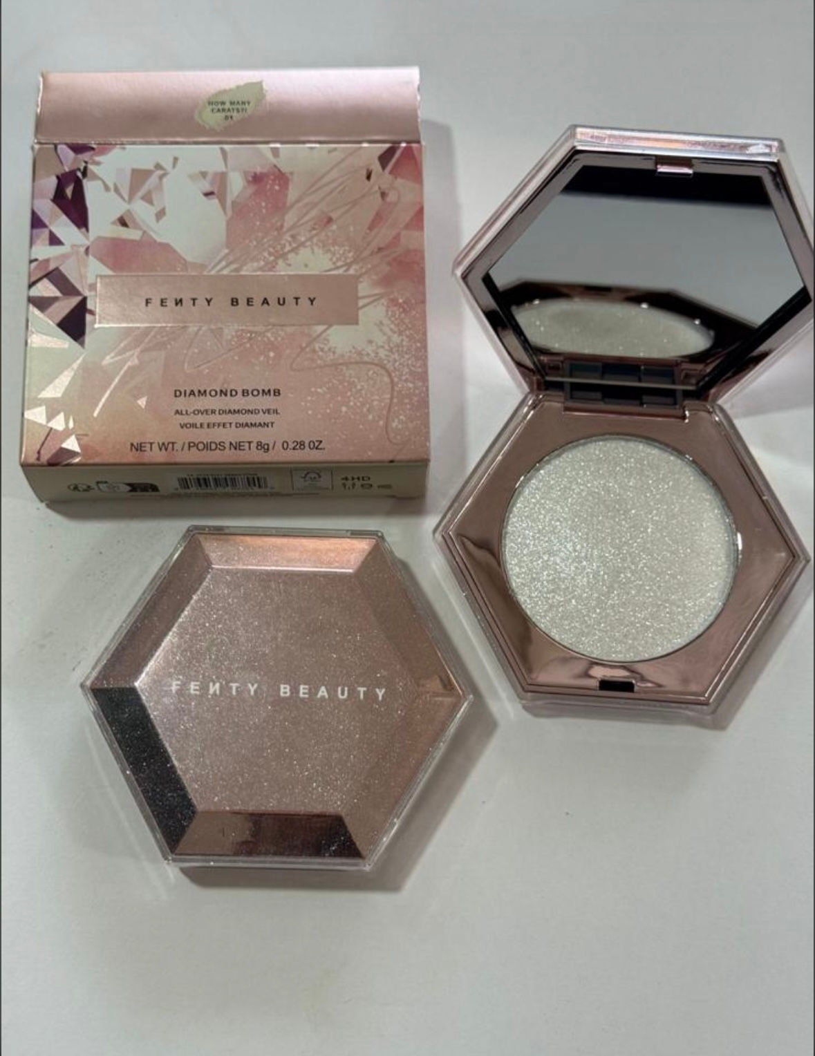 Fenty beauty diamond bomb aydınlatıcı 