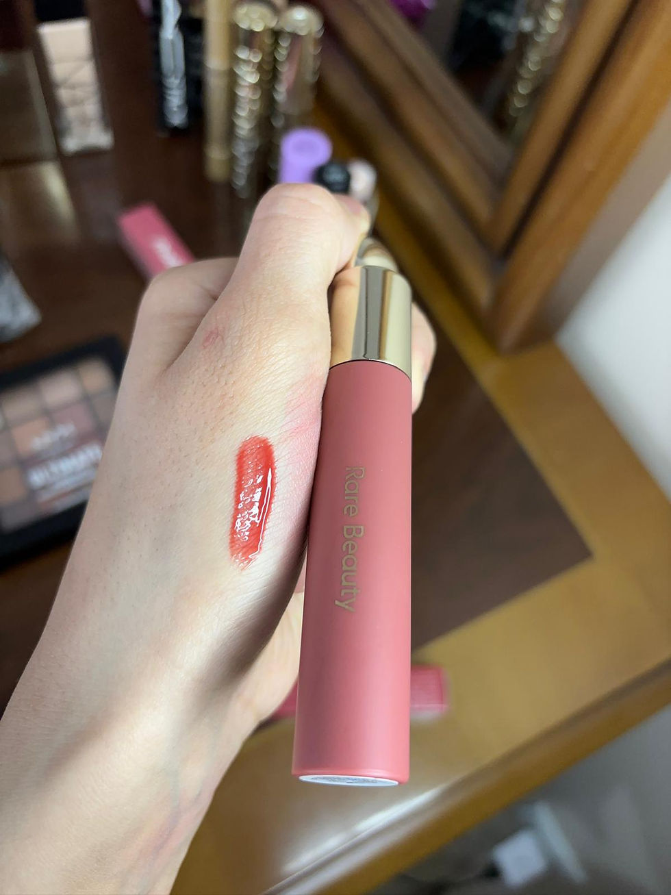 Küçük resim: RARE BEAUTY LİP TİNT