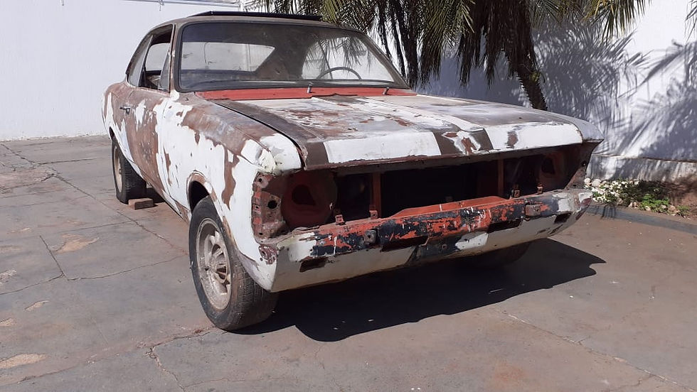 Compramos esse carro, porque o painel frontal era do 6 cilindros, pois iremos usar em outro projeto.