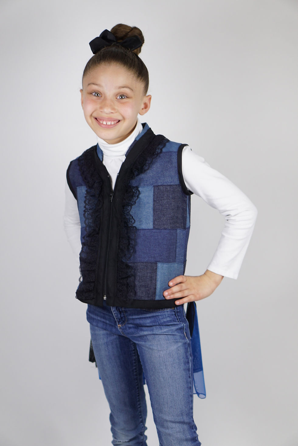 Thumbnail: Tulle Jean Jacket for Girls view on girl model