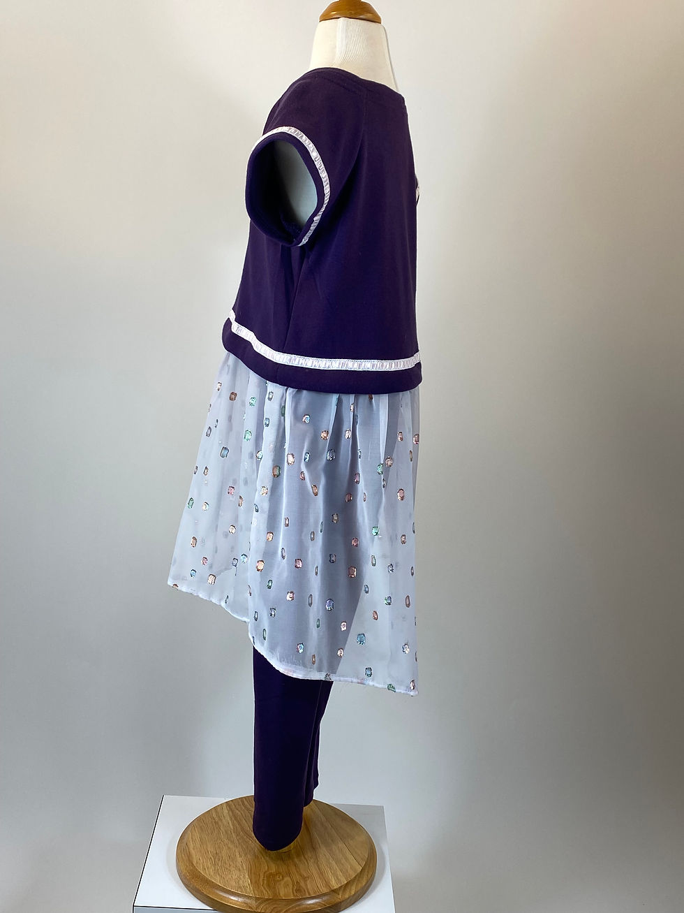 Thumbnail: Purple apparel side view