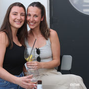 Julia Boog, Talia Didomenico