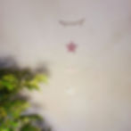 Mobile à suspendre étoiles lila Léléo