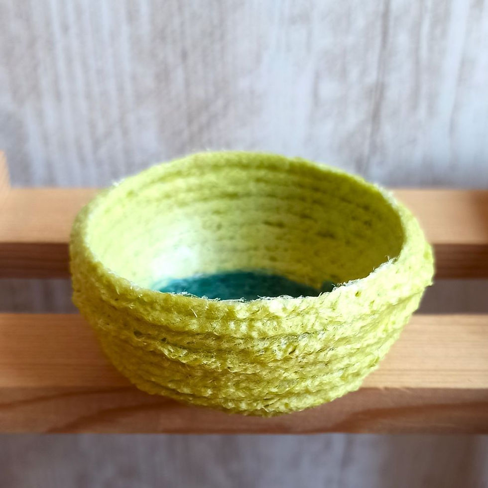 Miniature : mini panier vert fait main