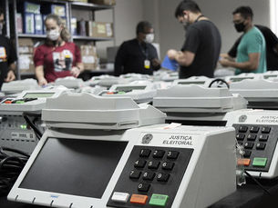 TRE-RO inicia geração de mídias, carga e lacração das urnas em Rondônia