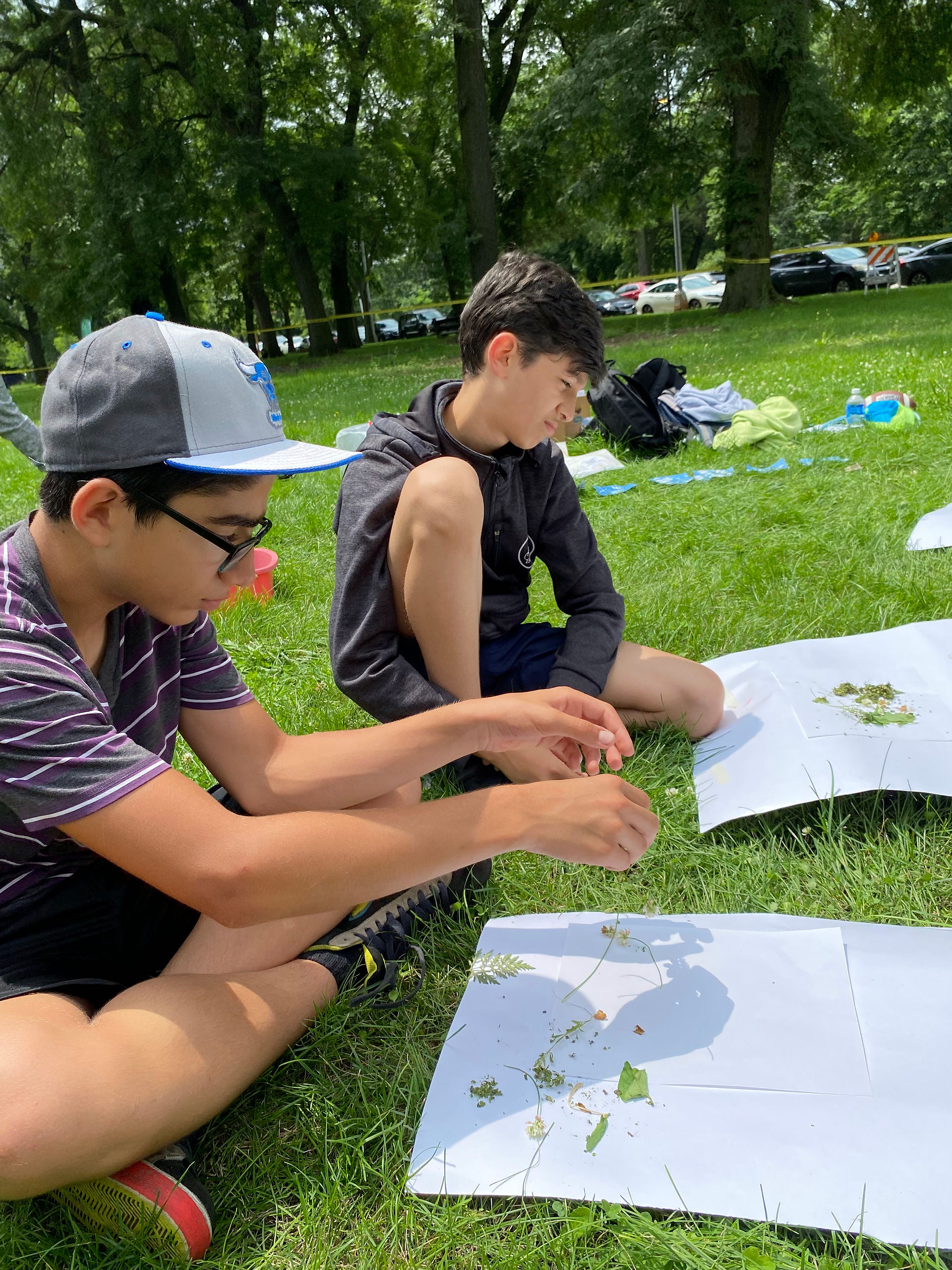 REACH youth create their cyanotypes