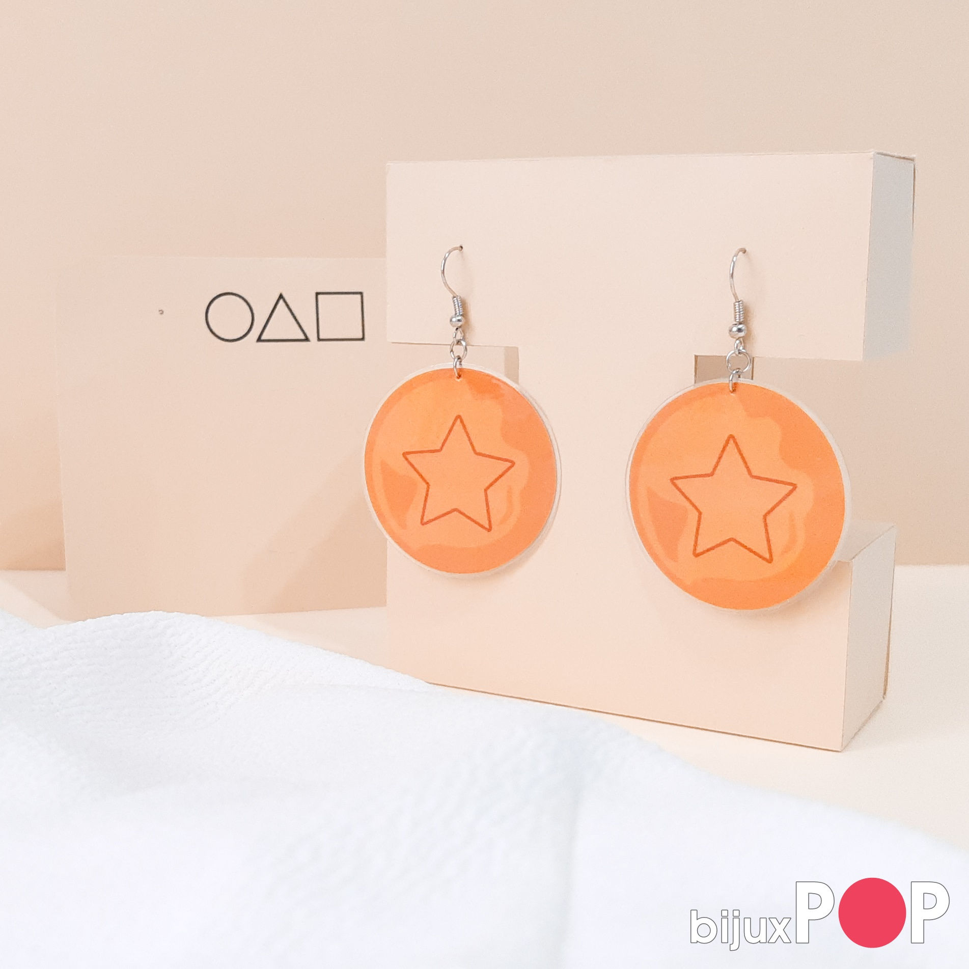 Cartela com um Par de Brincos ROUND 6 - Doce Estrela