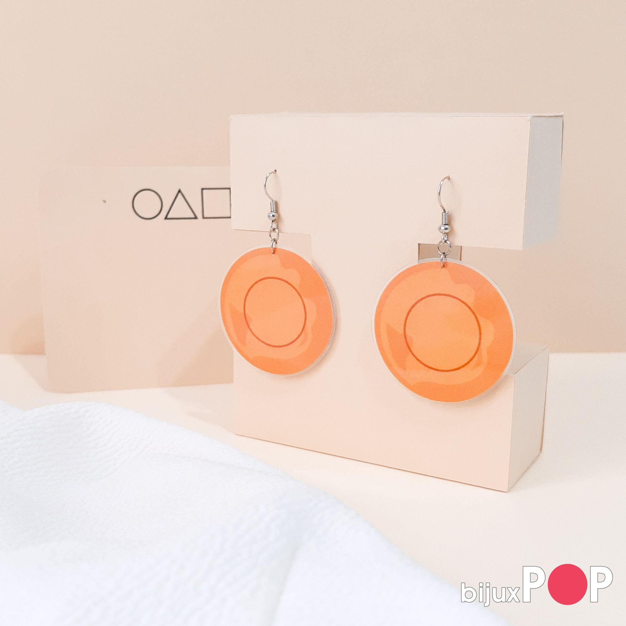 Cartela com um Par de Brincos ROUND 6 - Doce Círculo