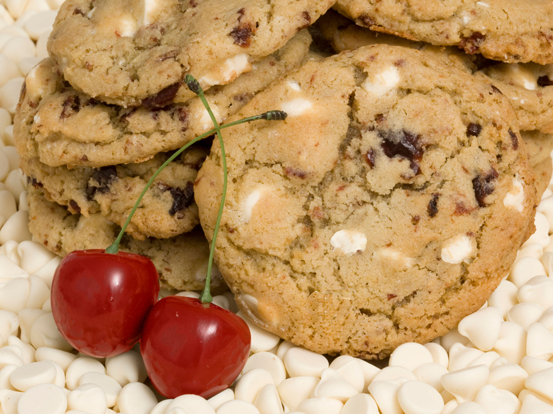 White Chocolate Cherry Cookie