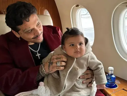 Christian Nodal convive con su hija Inti durante visita de Cazzu a México