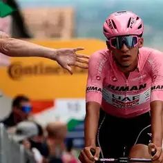 Isaac del Toro consolida liderazgo histórico en el Giro de Italia 2025