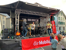 liveMusic