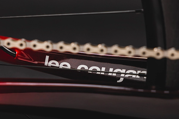 Crossfire_Slider_Red_Carbon_3