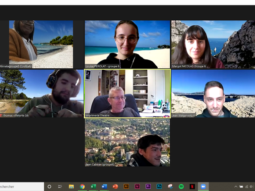 Le groupe "Culture" en ambiance plage pour ce 2ème jour d'atelier !