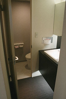 トイレ・洗面台