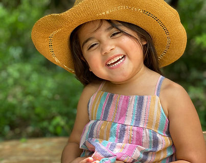 Elise Saldaña.jpg