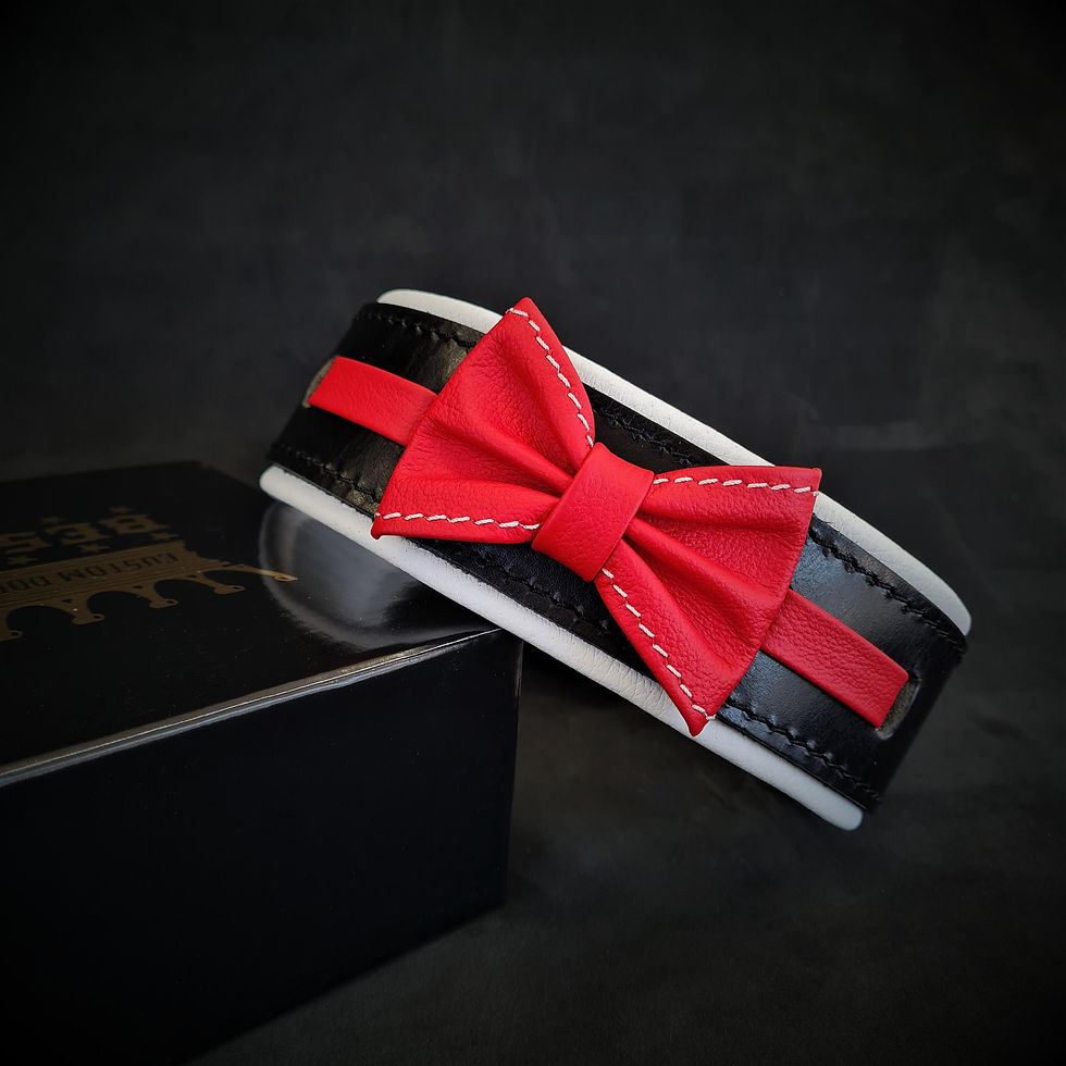 Thumbnail: The "Bowtie" collar black