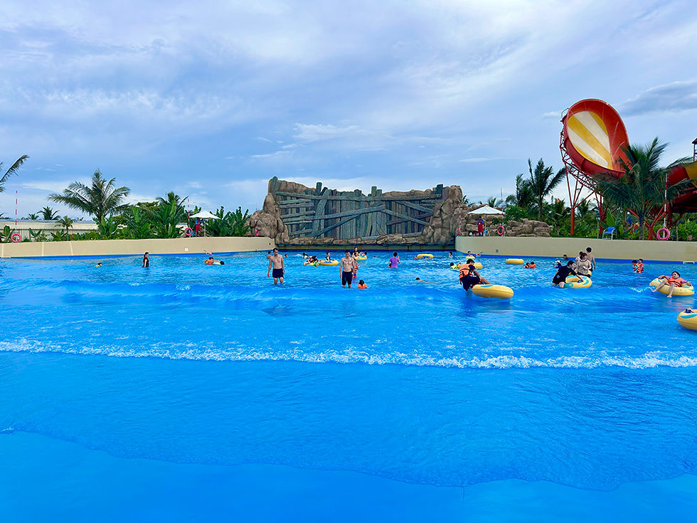 Công viên nước VinWonders Cửa Hội