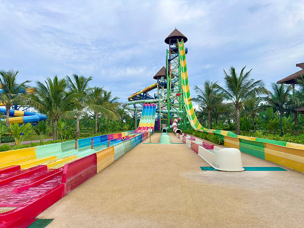 Công viên nước VinWonders Cửa Hội
