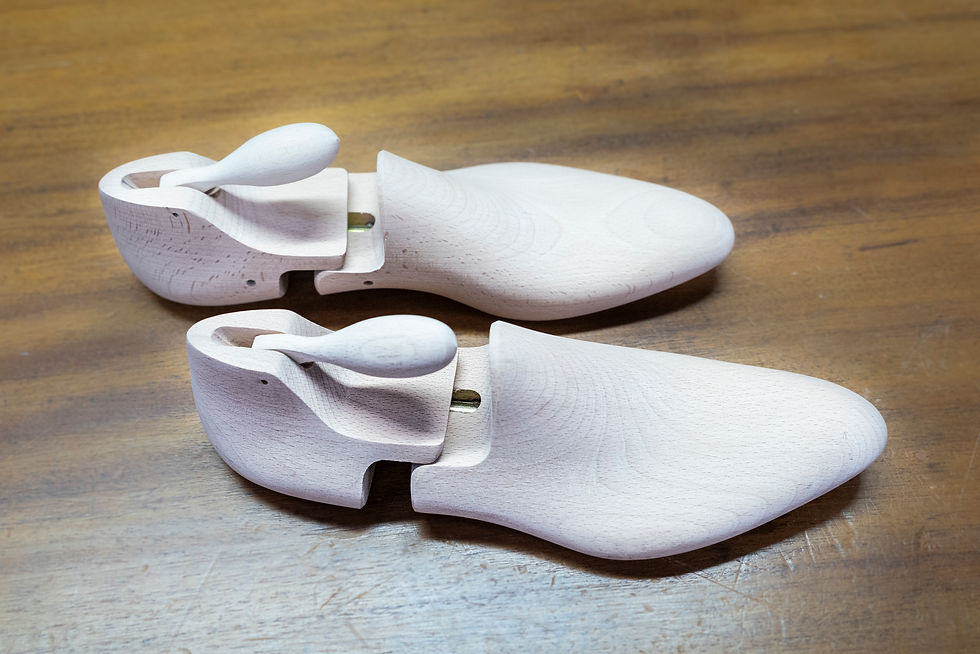 Acquista online tendiscarpe in plastica a molla per scarpe sportive e Acquista online tendiscarpe in plastica a molla per scarpe sportive e
